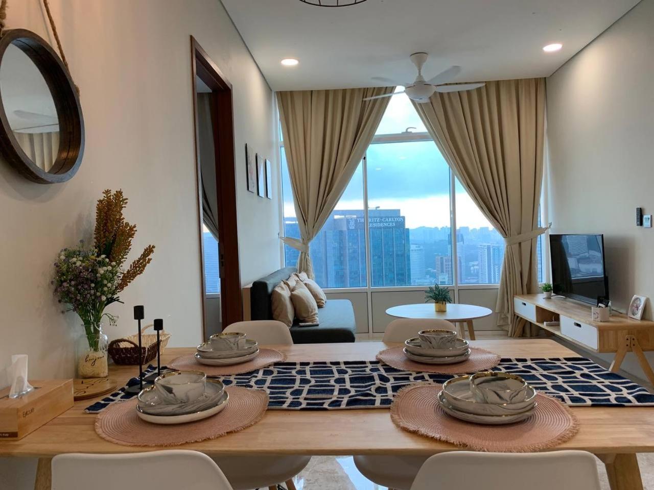 Sky Suites Klcc At Куала-Лумпур Экстерьер фото