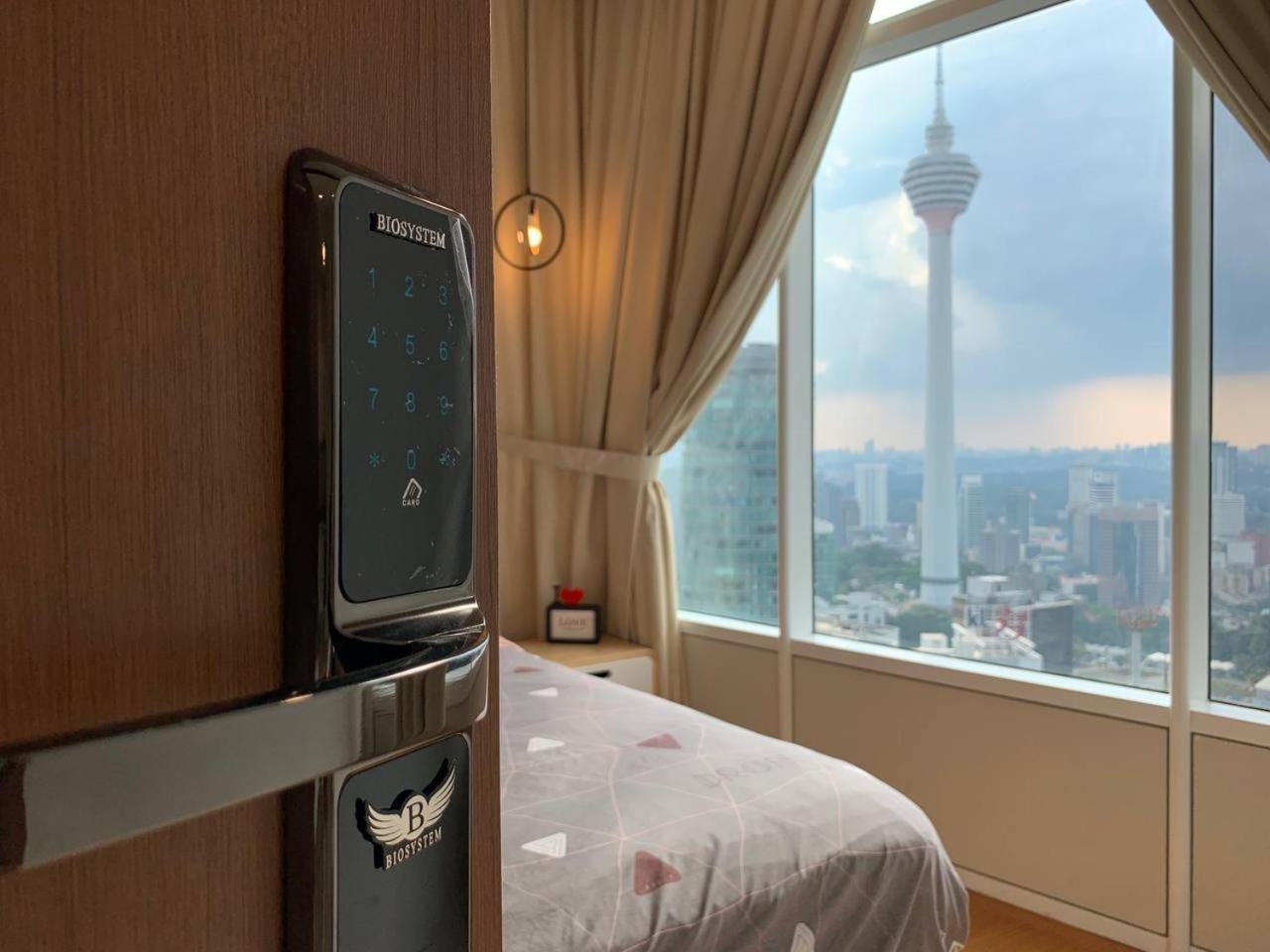 Sky Suites Klcc At Куала-Лумпур Экстерьер фото