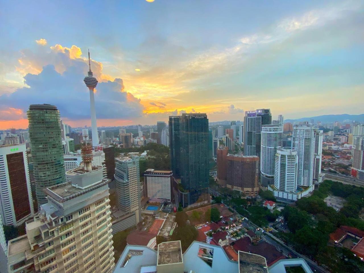 Sky Suites Klcc At Куала-Лумпур Экстерьер фото