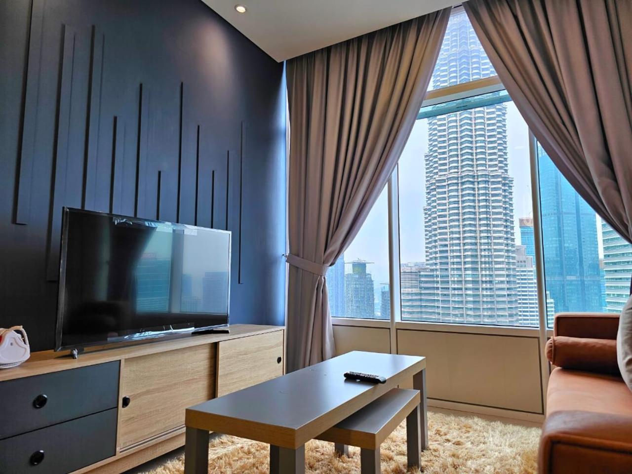 Sky Suites Klcc At Куала-Лумпур Экстерьер фото