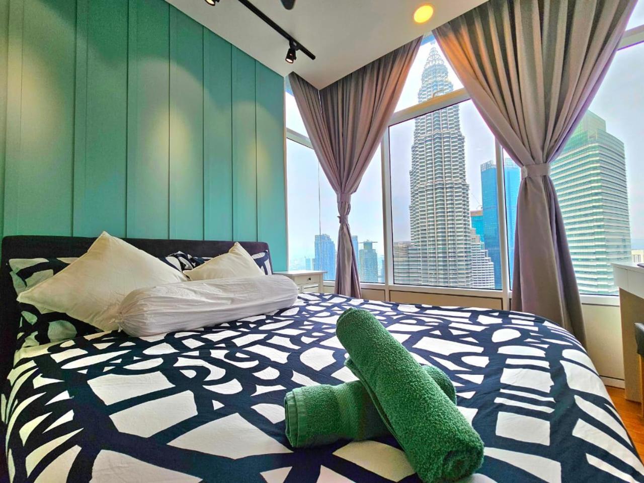 Sky Suites Klcc At Куала-Лумпур Экстерьер фото